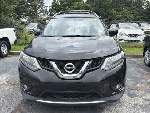 Used 2016 Nissan Rogue SV FWD image 2