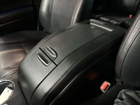 Used 2019 Toyota Highlander SE AWD/4WD image 27