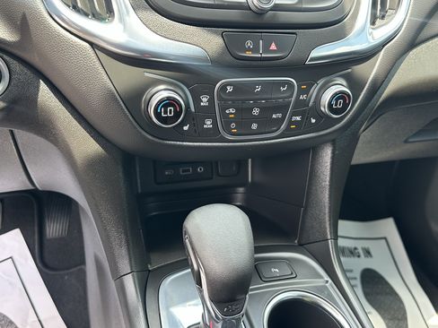 Certified 2024 Chevrolet Equinox LT FWD image 26