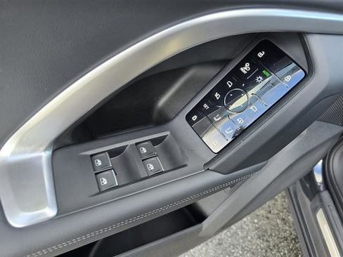 Used 2025 Audi Q5 Premium Plus image 27