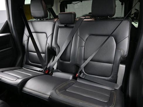 New 2026 Ford Bronco Badlands AWD/4WD image 33