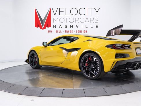 Used 2026 Chevrolet Corvette ZR1 w/ ZR1 Carbon Fiber Aero Package image 14