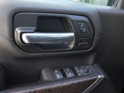 Used 2021 GMC Sierra 2500 Denali w/ Denali Ultimate Package image 22