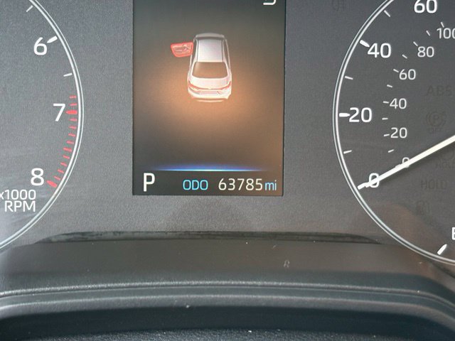 Used 2024 Toyota Corolla LE FWD image 4