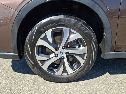 Used 2022 Subaru Outback Limited AWD/4WD image 9