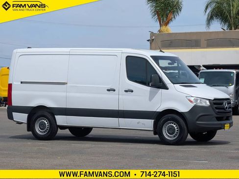 Used 2023 Mercedes-Benz Sprinter 1500 image 1