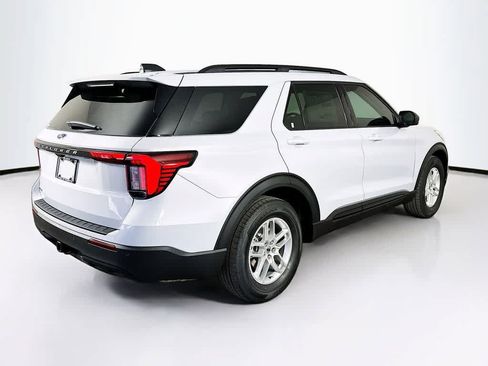 New 2026 Ford Explorer Active RWD image 24