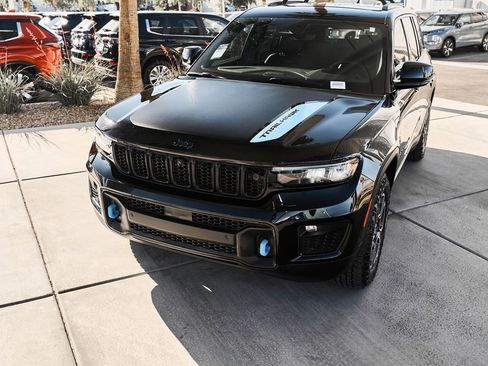 Used 2022 Jeep Grand Cherokee Trailhawk w/ Advanced Protech Group II image 5