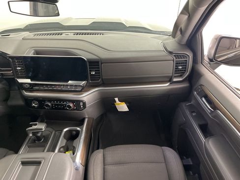 Used 2022 Chevrolet Silverado 1500 LT Trail Boss w/ Protection Package AWD/4WD image 19