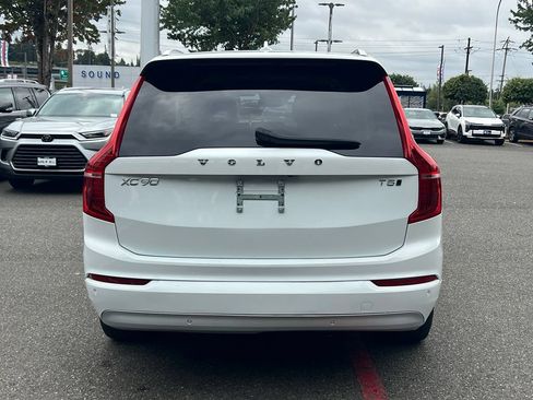 Used 2022 Volvo XC90 T5 Momentum AWD/4WD image 6