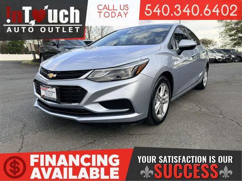 Used 2017 Chevrolet Cruze LT w/ Convenience Package image 1