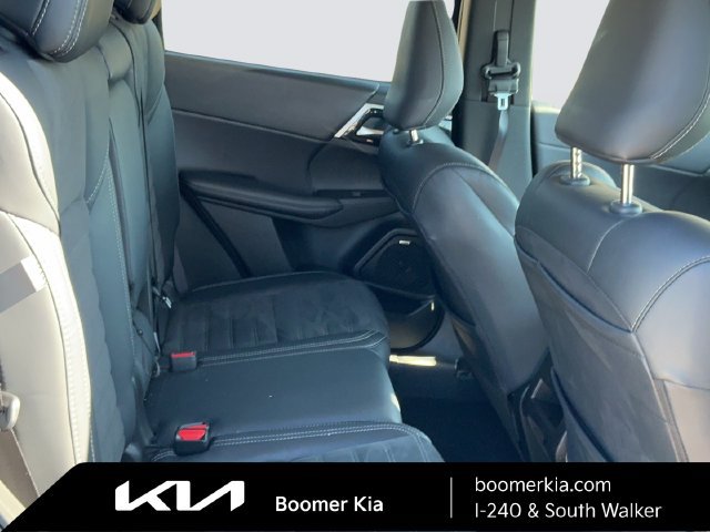 Used 2025 Mitsubishi Outlander SE AWD/4WD image 12