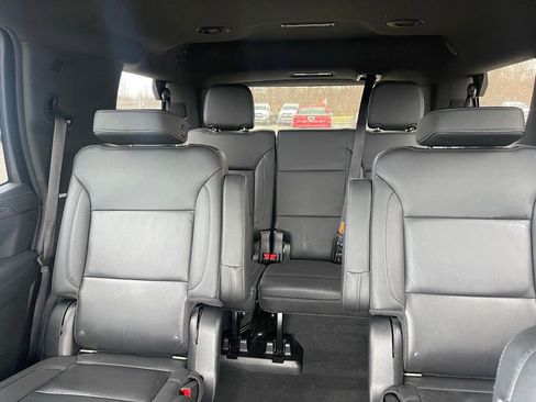 Used 2021 Chevrolet Tahoe Z71 image 12