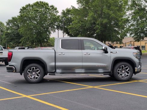 New 2026 GMC Sierra 1500 SLT w/ SLT Premium Plus Package AWD/4WD image 8