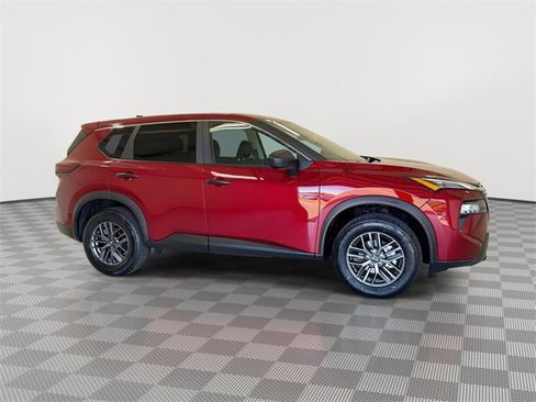 Certified 2025 Nissan Rogue S image 13