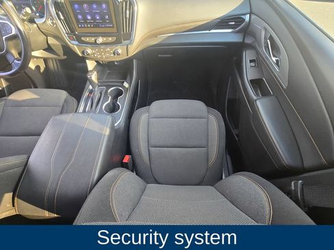 Used 2020 Chevrolet Traverse LT AWD/4WD image 17