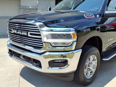 Used 2024 RAM 2500 Laramie AWD/4WD image 9