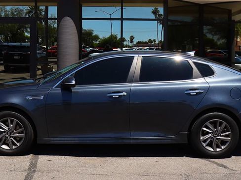 Used 2020 Kia Optima LX FWD image 8