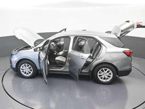 Used 2024 Chevrolet Equinox LS FWD image 60