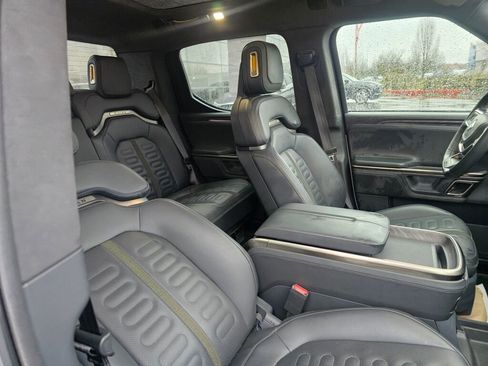 Used 2022 Rivian R1T Launch Edition image 13