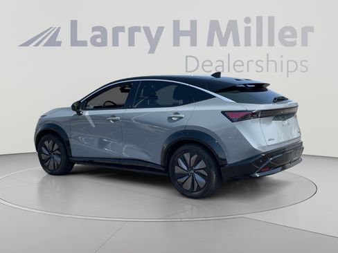 Used 2023 Nissan Ariya FWD image 3