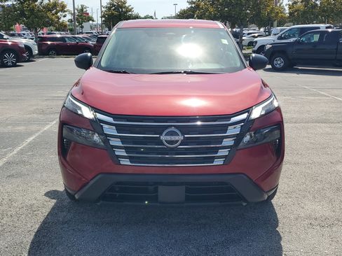 Certified 2025 Nissan Rogue S FWD image 2