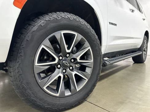Used 2022 Chevrolet Tahoe Z71 w/ Luxury Package AWD/4WD image 29