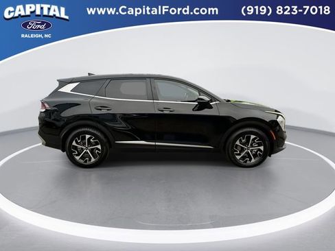 Used 2023 Kia Sportage EX image 9