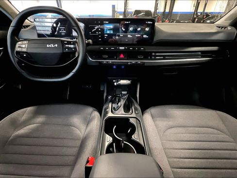 Used 2025 Kia K4 EX FWD image 21