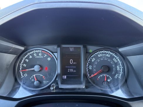 Used 2020 Toyota Tacoma SR image 14