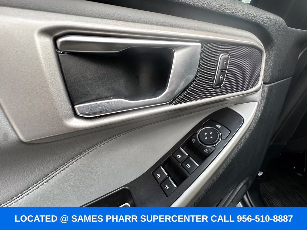 Used 2023 Ford Explorer XLT w/ Equipment Group 202A RWD image 21