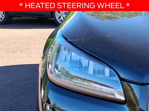 Used 2025 Lincoln Corsair AWD w/ Equipment Group 101A image 9