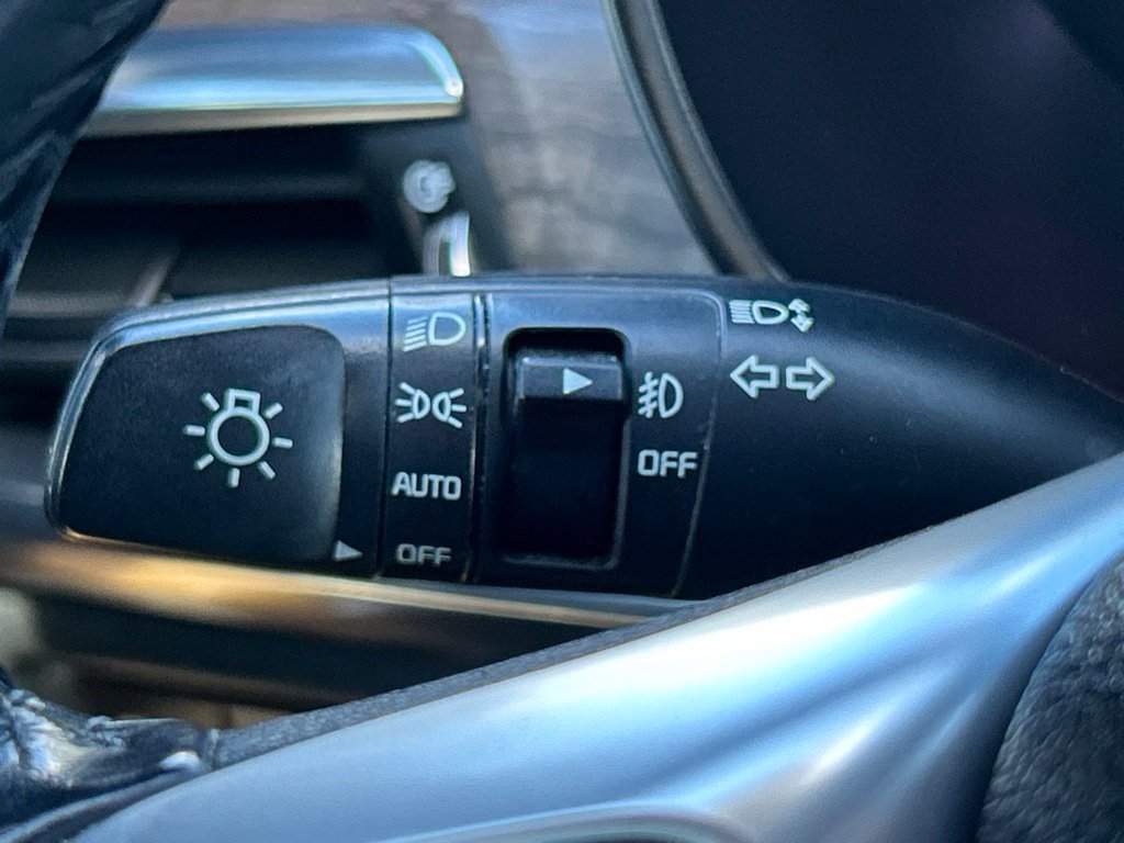 Used 2022 Kia Telluride SX FWD image 30