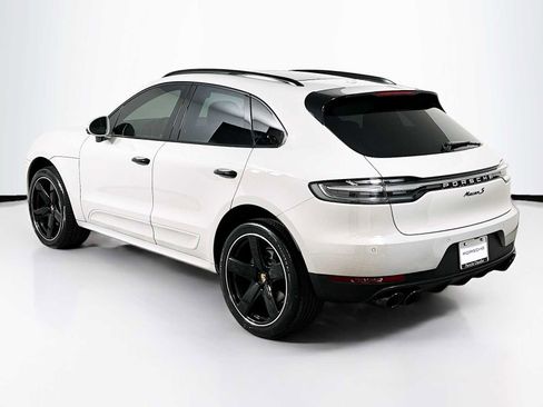 Certified 2021 Porsche Macan S image 3