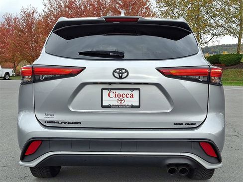 Used 2023 Toyota Highlander XSE image 7