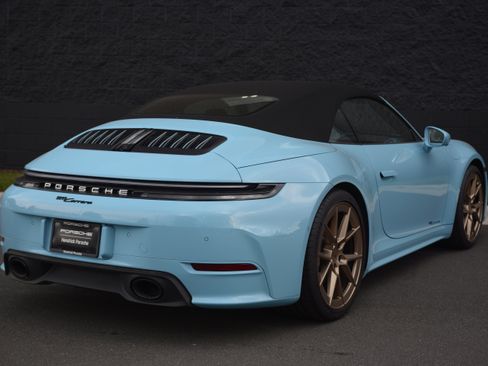 Certified 2025 Porsche 911 Carrera RWD image 7