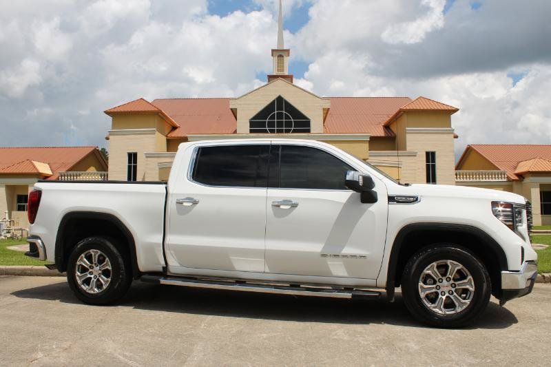 Used 2023 GMC Sierra 1500 SLT RWD image 3