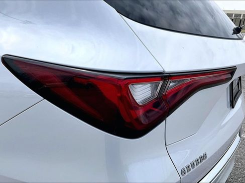 Used 2022 Acura MDX FWD image 40