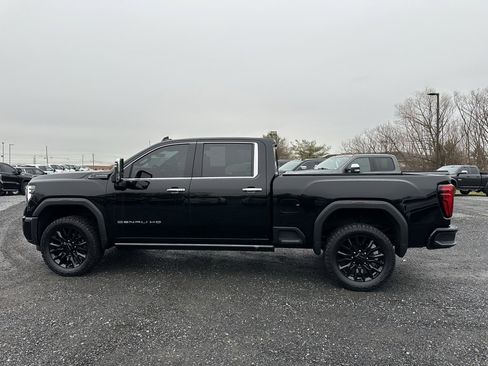 Used 2024 GMC Sierra 3500 Denali Ultimate image 10