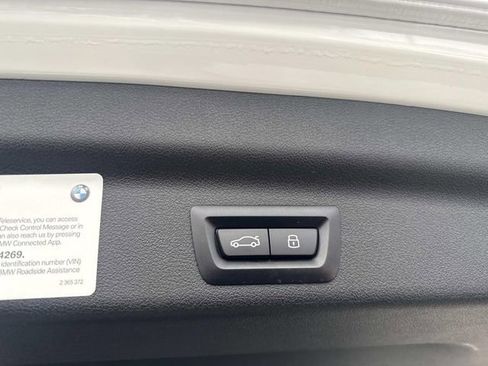 Used 2023 BMW X1 xDrive28i image 9