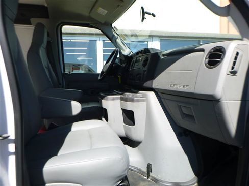 Used 2012 Ford E-150 and Econoline 150 w/ PWR Group RWD image 7