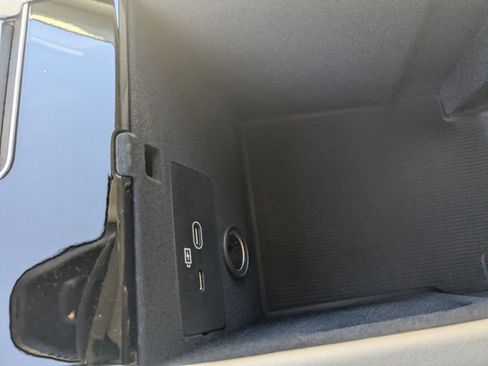 New 2026 Volvo XC90 B6 Ultra w/ Protection Package image 31