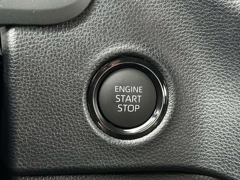New 2026 Toyota Tundra SR5 w/ SR5 Convenience Package AWD/4WD image 7
