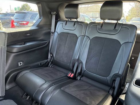 Certified 2024 Jeep Grand Cherokee L Laredo image 24