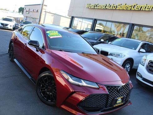 Used 2019 Toyota Avalon Touring w/ Preferred Accessory Package FWD image 39