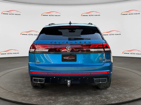 Used 2024 Volkswagen Atlas Cross Sport SEL Premium R-Line AWD/4WD image 9