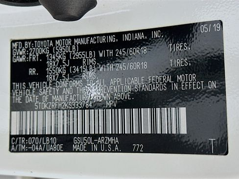 Used 2019 Toyota Highlander XLE FWD image 12