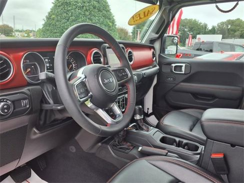 Used 2023 Jeep Gladiator Rubicon w/ LED Lighting Group image 17