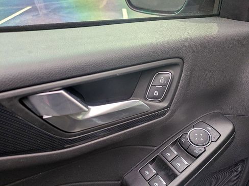 Used 2025 Ford Escape ST-Line image 14