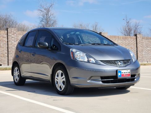Used 2011 Honda Fit image 4